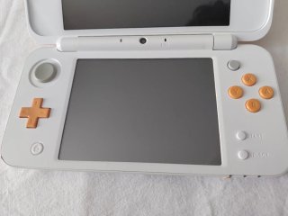 Nintendo 2DS XL Arancione/Bianco con scatola