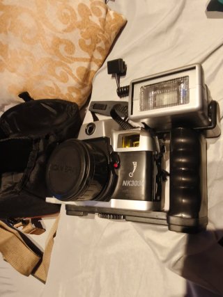 Cámara Analógica NK3030 + Flash Vintage