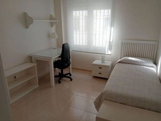 Piso en alquiler en Cervantes en Granada