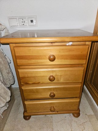 Pareja Mesitas de Noche Madera