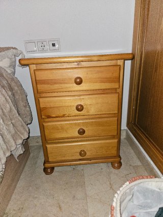 Pareja Mesitas de Noche Madera