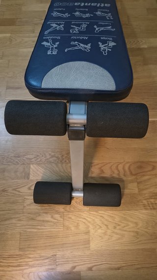 Banco de abdominales Atlanta 300