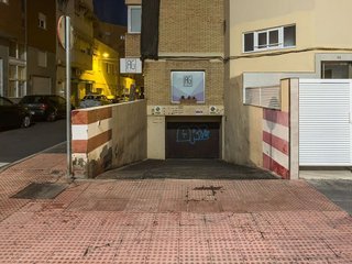 Garaje en venta en Barrio Alto - San Félix - Oliveros - Altamira en Almería