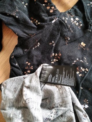 Blusa H&M floral hombros descubiertos