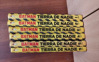 Integrales Batman Tierra de Nadie completa.