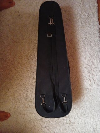 Violín con estuche y arco