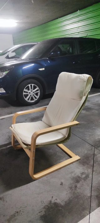 Sillón Ikea beige y marrón