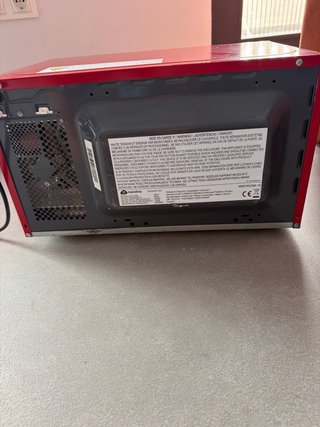 Microondas Rojo Mandine