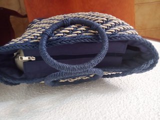 Bolso de playa tejido azul y beige