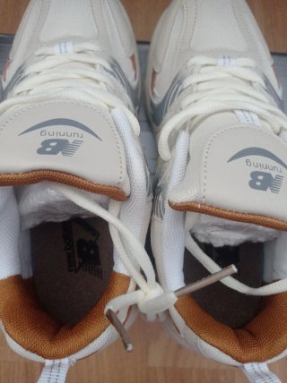 Zapatillas N. Balance 530 Beige y Blanco
