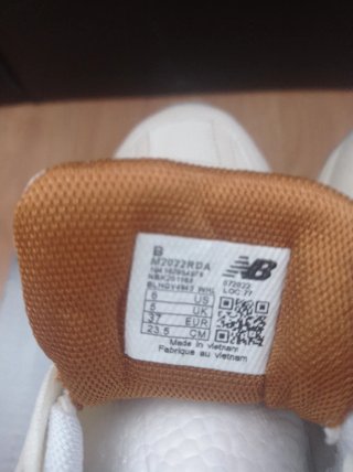 Zapatillas N. Balance 530 Beige y Blanco