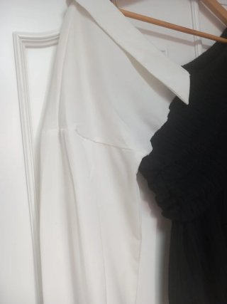 Jersey blanco y negro