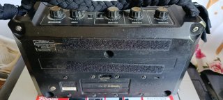 Amplificador Roland Mobile AC Guitarra