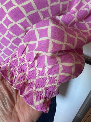 Blusa Mango estampada en tejido “Eco-Friendly”