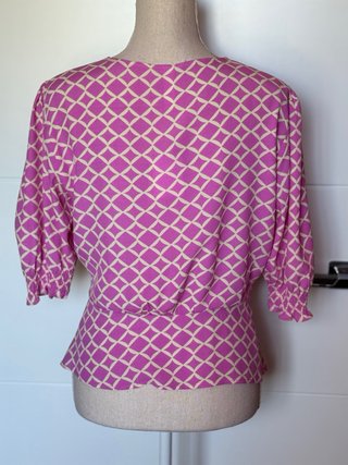 Blusa Mango estampada en tejido “Eco-Friendly”