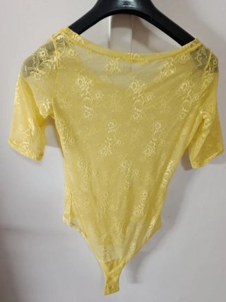 Body in pizzo giallo taglia s