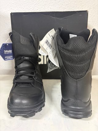Botas talla 39 1/3 ADIDAS GSG 9.2. REF1