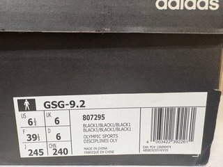 Botas talla 39 1/3 ADIDAS GSG 9.2. REF1