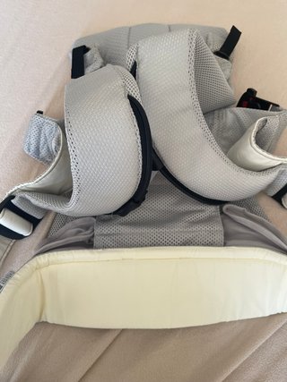 BabyBjörn Mochila Portabebé One Mesh Plata
