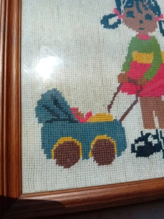 Quadretto mezzo punto bambina con carrozzina 28x28