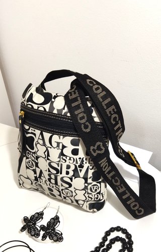 Set 5 Piezas: Bolso Bandolera + Accesorios en B&N