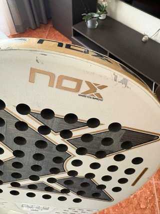 Pala de pádel NOX AT10 12K Genius Tapia