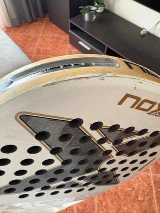 Pala de pádel NOX AT10 12K Genius Tapia