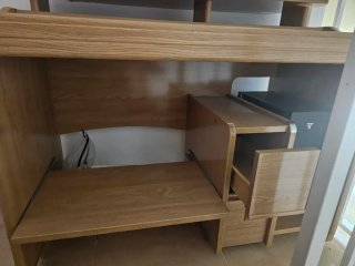 Scrivania in legno massello