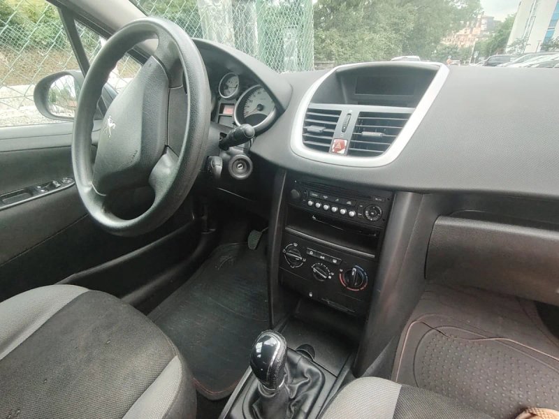 Peugeot 207 2007 - foto 1