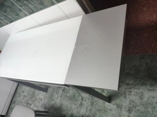 Mesa de cocina extensible con 4 sillas