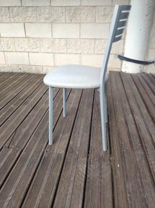 Mesa de cocina extensible con 4 sillas