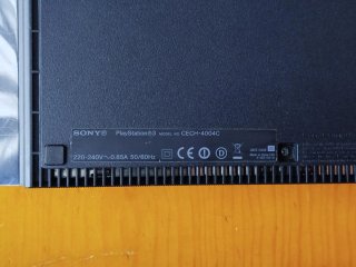 PS3 Super Slim (PlayStation 3) Nera
