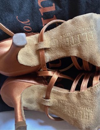 Zapatos de baile Rumos dorados talla 37