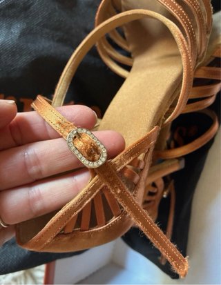 Zapatos de baile Rumos dorados talla 37