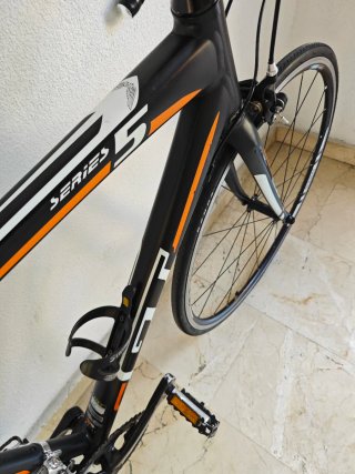 Bicicleta Carretera/Gravel GT serie 5 talla M