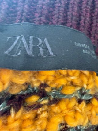 Chaleco Zara Talla M Cuadros Morado y Amarillo