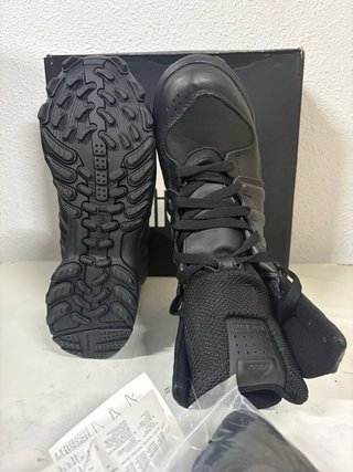Botas talla 40 ADIDAS GSG 9.2. REF1