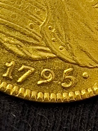 Moneda Oro 8 escudos Carlos IIII 1795