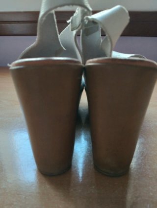 Sandalias cuña blancas