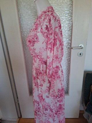 Vestido Zara floral rosa y blanco