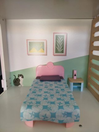 Casa de muñecas grande con Barbies