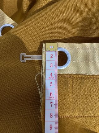 Cortinas doradas satinadas