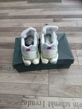 New Balance 9060 Grigio Bianco