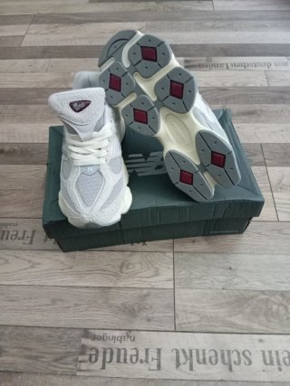 New Balance 9060 Grigio Bianco