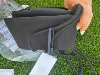 Bolso bandolera Tommy Hilfiger negro, unisex