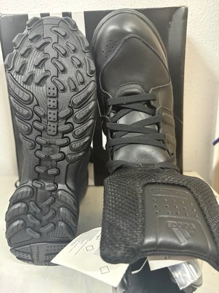 Botas talla 45 1/3 ADIDAS GSG 9.2. REF1