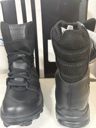 Botas talla 45 1/3 ADIDAS GSG 9.2. REF1