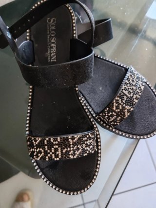 Sandali neri Solo Soprani con strass