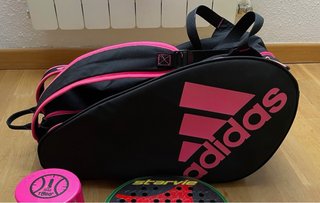 Bolsa de pádel Adidas negra y rosa