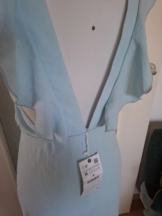 Vestido Zara azul volantes
